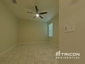 1297 13th St in Orange City, FL - Building Photo - Building Photo