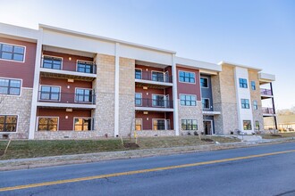 HARRISON PLAZA RESIDENTIAL in Winchester, VA - Building Photo - Building Photo