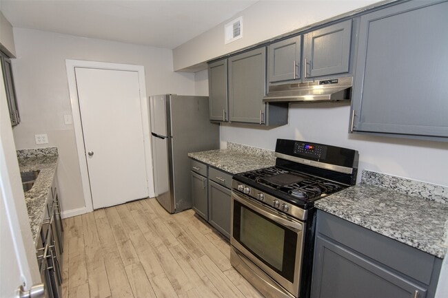 property at 1617 Northwood St