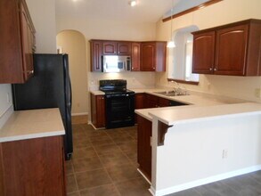 8947 Creek View St in Canal Winchester, OH - Building Photo - Building Photo