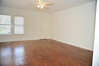 2502 Driscoll St photo'