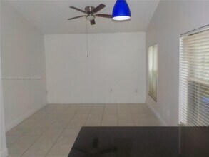 18840 NW 2nd St in Pembroke Pines, FL - Building Photo - Building Photo