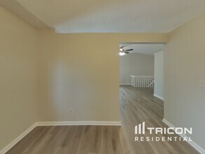 985 Harbourne St in Colorado Springs, CO - Building Photo - Building Photo