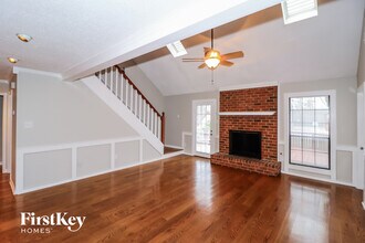 3862 Oak Forest Dr in Memphis, TN - Building Photo - Building Photo