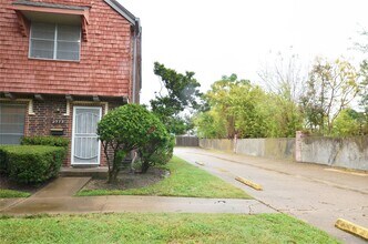 2372 Triway Ln in Houston, TX - Building Photo - Building Photo