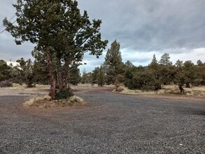 2500 SW 83rd St in Redmond, OR - Building Photo - Building Photo