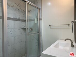 8821 Alcott St-Unit -5 in Los Angeles, CA - Building Photo - Building Photo