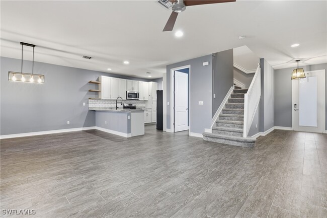 7894 Bristol Cir in Naples, FL - Building Photo - Building Photo