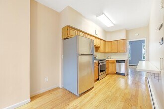 523 Adams St in Hoboken, NJ - Building Photo - Building Photo