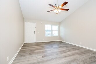 7552 W Winchester Dr in Nashville, TN - Building Photo - Building Photo