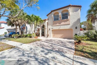 15883 NW 11th St in Pembroke Pines, FL - Building Photo - Building Photo