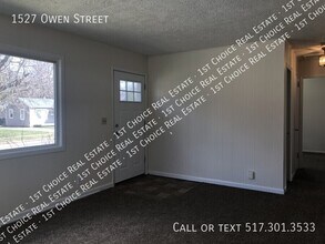 1527 Owen St in Lansing, MI - Building Photo - Building Photo