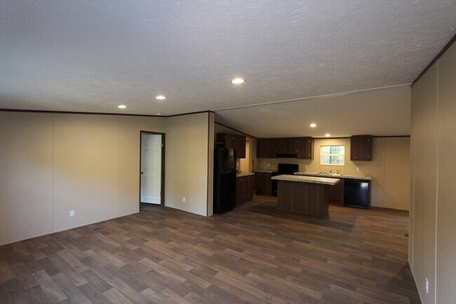 3091 Shannon Rd in Blackstock, SC - Building Photo - Building Photo