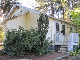 5 Belvidere Way in Framingham, MA - Building Photo