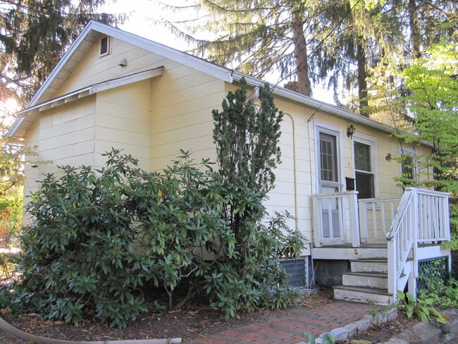 5 Belvidere Way