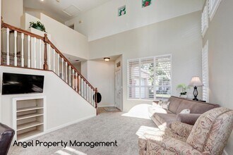 3601 W Island Ct in Elk Grove, CA - Building Photo - Building Photo