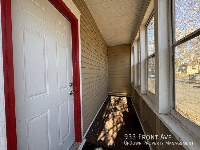 933 Front Ave in St. Paul, MN - Building Photo - Building Photo