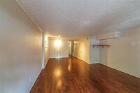 378 N Post Oak Ln photo'