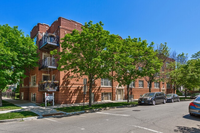 2546 W George St in Chicago, IL - Building Photo - Building Photo