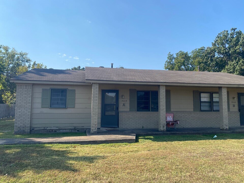 3019 Dayton Ave-Unit -A in Jonesboro, AR - Building Photo