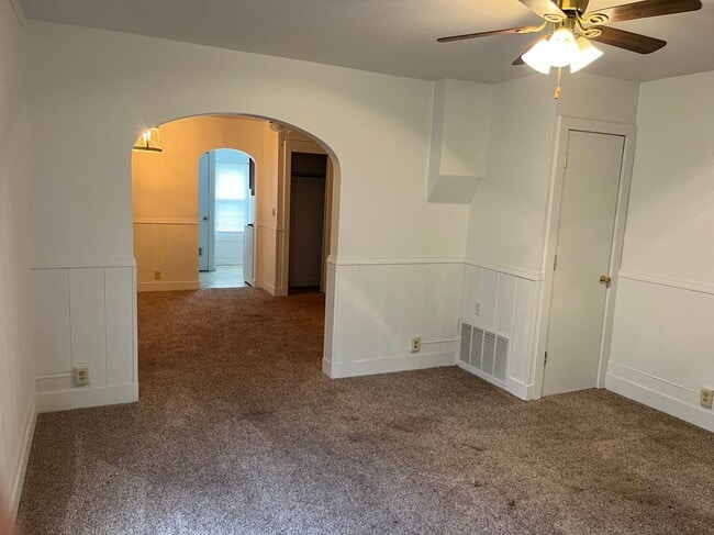 property at 313 Walnut St
