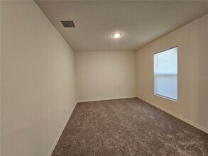 32 Ramrock Ln in Palm Coast, FL - Building Photo - Building Photo