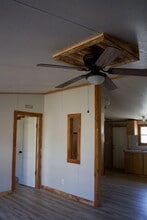 1830 Schell St in Cassville, MO - Building Photo - Building Photo