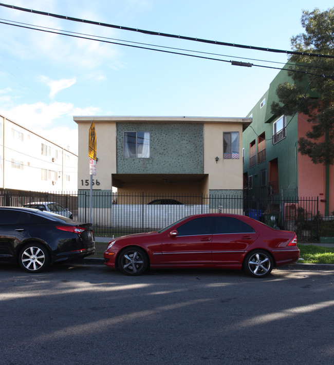 1556 Mariposa Ave in Los Angeles, CA - Building Photo - Building Photo