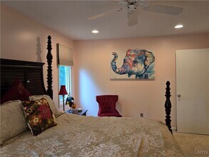 6204 Keystone Way in Jamesville, NY - Building Photo - Building Photo