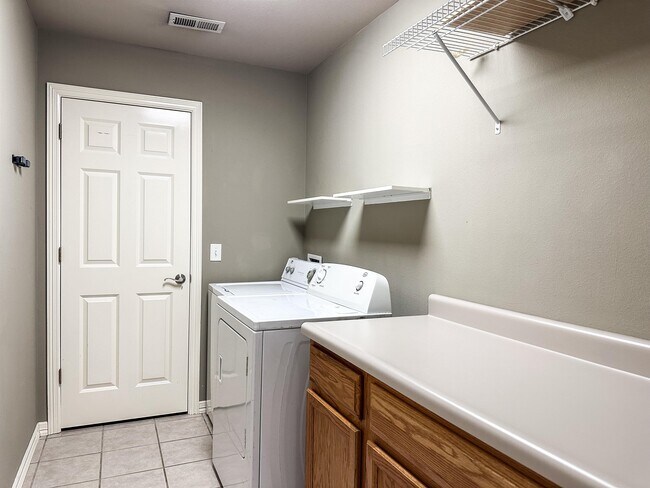 952 Queen Annes Lace Dr in Fayetteville, AR - Building Photo - Building Photo