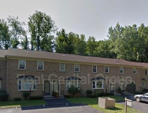 161 Williamsburg Ct in Albany, NY - Building Photo - Building Photo