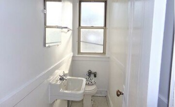 1039 W North Shore Ave in Chicago, IL - Building Photo - Building Photo