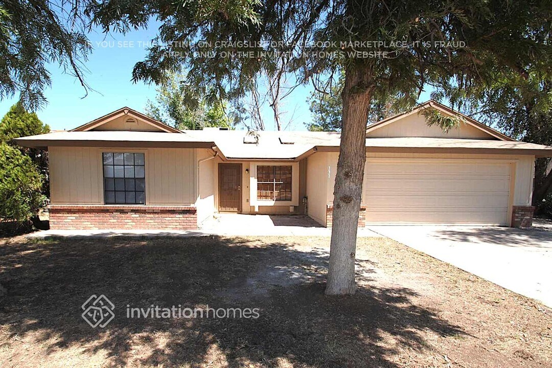 332 W Stanford Ave in Gilbert, AZ - Foto de edificio