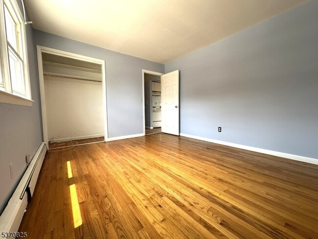 87 N Beverwyck Rd in Parsippany Troy Hills, NJ - Building Photo - Building Photo