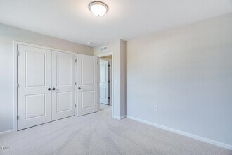 131 S Finley Lndg Pkwy in Smithfield, NC - Building Photo - Building Photo