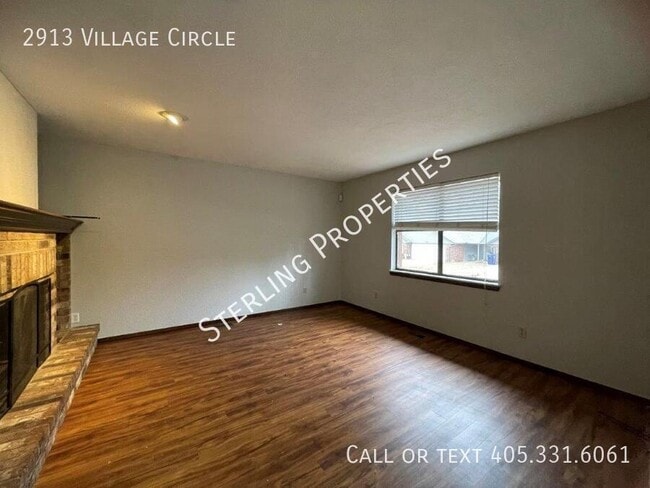 2913 Village Cir in Edmond, OK - Foto de edificio - Building Photo
