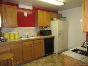 985 S Dale Ct in Denver, CO - Building Photo - Building Photo