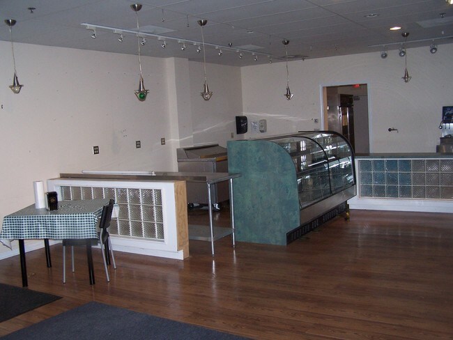 17322 Oak Park Ave in Tinley Park, IL - Building Photo - Building Photo