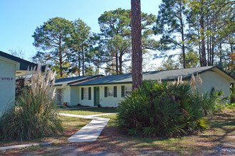 546-548 Cove Dr in Fort Walton Beach, FL - Building Photo - Building Photo