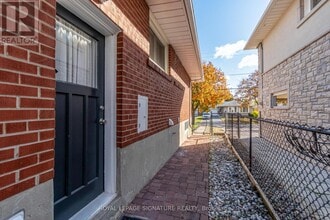 71 Daleside Crescent in Toronto, ON - Building Photo - Building Photo