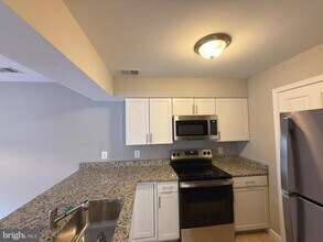 46359 Columbus Dr in Lexington Park, MD - Building Photo - Building Photo