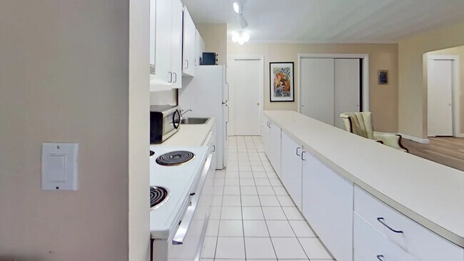 123 Sewall Ave, Unit 1A in Brookline, MA - Building Photo - Building Photo