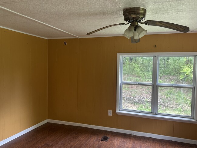 103 Wildwood Trail in Leeds, AL - Building Photo - Building Photo