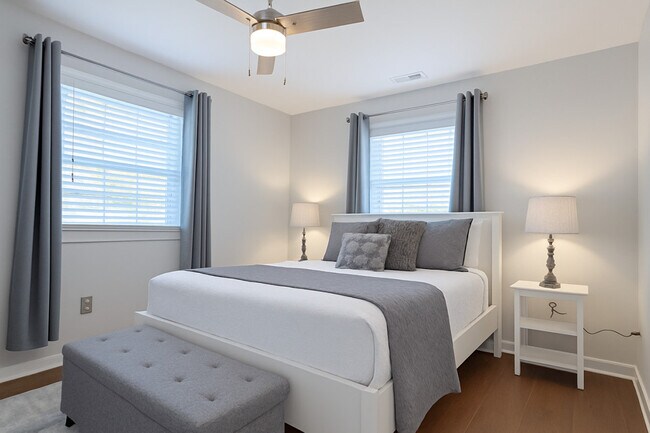 445 Short Hills Dr in Charlotte, NC - Foto de edificio - Building Photo