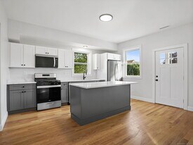 3 Seaview Ave in Stamford, CT - Building Photo