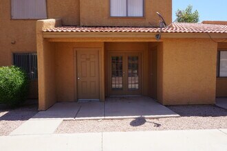 3511 E Baseline Rd in Phoenix, AZ - Building Photo - Building Photo