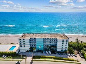 900 Ocean Dr in Juno Beach, FL - Building Photo - Building Photo