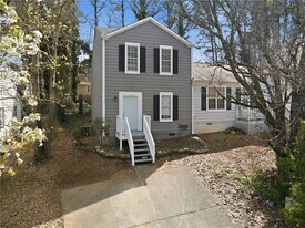 4066 Heritage Valley Ct in Norcross, GA - Building Photo