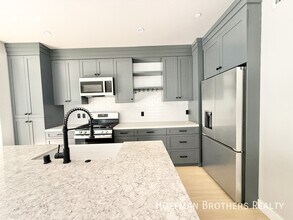 1249 S Plymouth Blvd in Los Angeles, CA - Building Photo - Building Photo