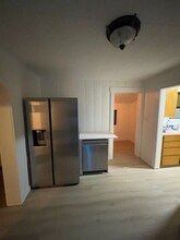 528 W 7th St in Port Angeles, WA - Foto de edificio - Building Photo